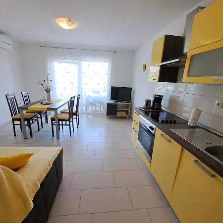 Fran I Apartament Baška