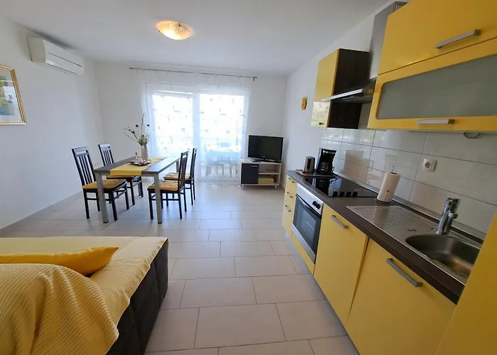 Fran I Apartment Baška