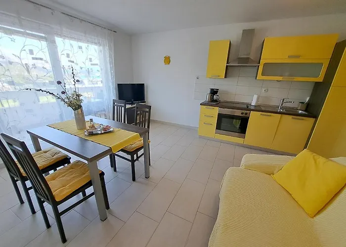 Fran I Apartment Baška
